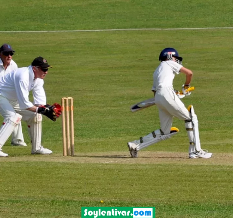 Dünyanın En Popüler Sporlarından 2. Sırada olan Spor dalı Kriket'dir.