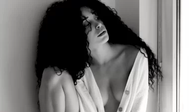 Ünlü şarkıcı Şeçil Çiftçi eski sevgilisini öldürdü