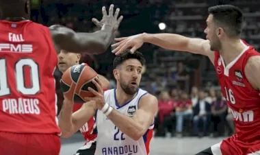 Anadolu Efes, Olympiakos engelini aşamadı! Maç özeti