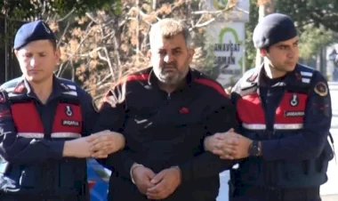Kendini depremzede olarak gösteren müteahhit kaldığı  otelde yakalandı