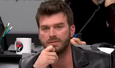 Kıvanç Tatlıtuğ Türkiye Tek Yürek Kampanyasında göz yaşlarını tutamadı