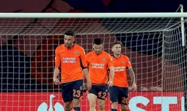 Başakşehir ilk devre de devrildi! Başakşehir-Gent ÖZET