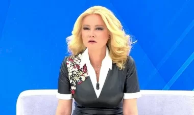 Müge Anlıda Oğlum havluyor deyip isyan etti!