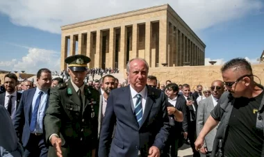 Cumhurbaşkanı adayı Muharrem İnce, Anıtkabiri ziyaret etti