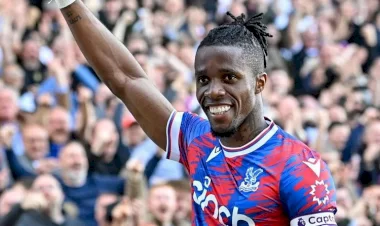 Zaha, Fenerbahçe'ye gelecek mi? Wilfried Zaha kararını açıklayacak!